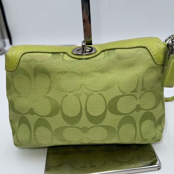 Coach Signature Lime Green Canvas Turn Lock Wristlet - Picture 1 of 15